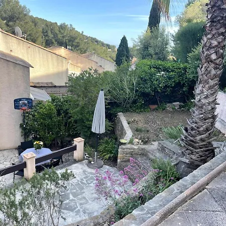 Charming * Bandol
